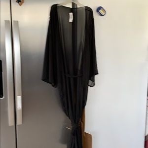 Sheer black robe by torrid sz 4 or 4x NWT